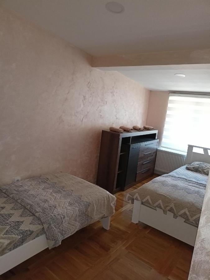 דירות Užice Tina מראה חיצוני תמונה